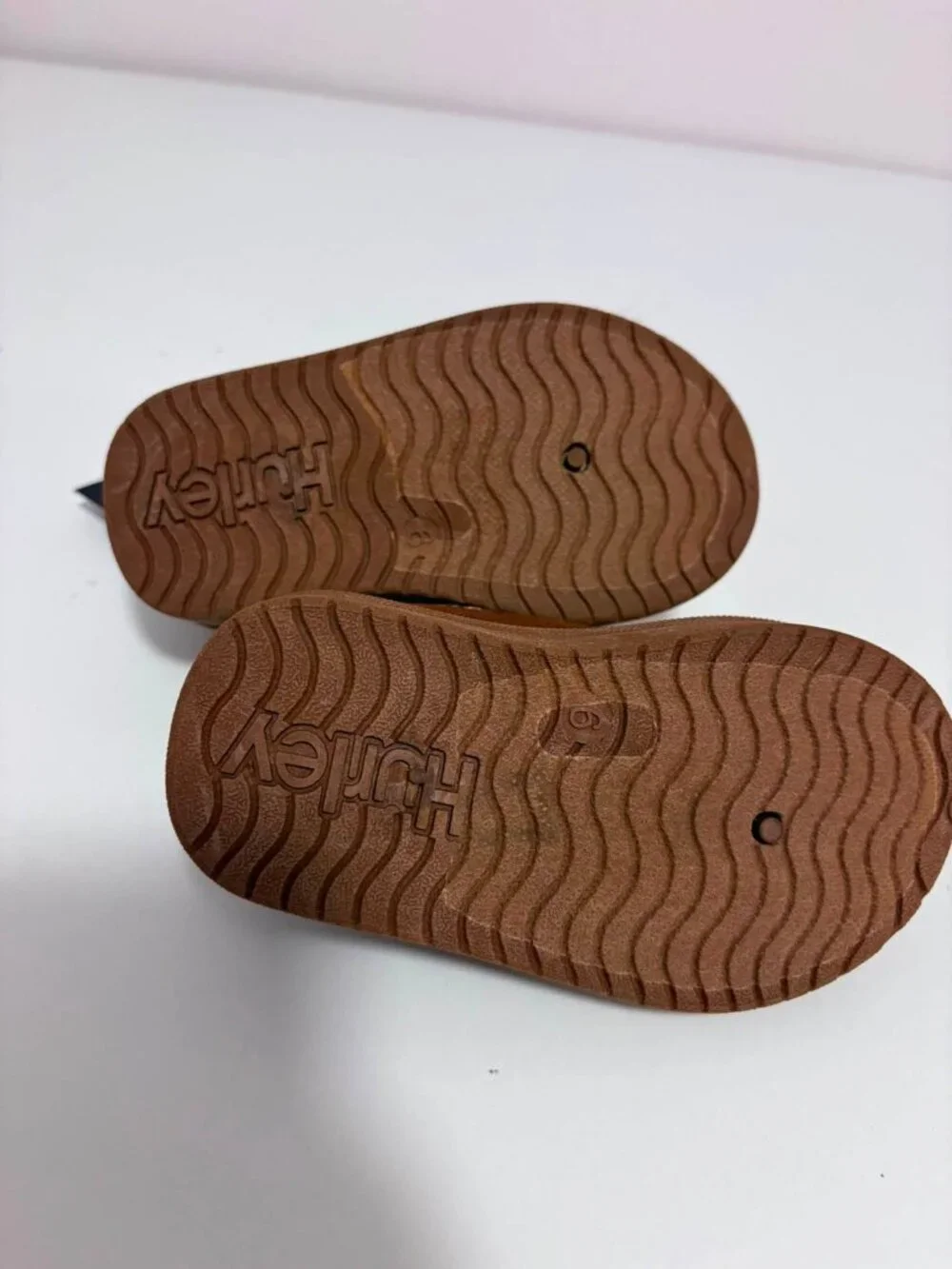 NWT Hurley Toddler Cozy Faux Suede Slippers Brown